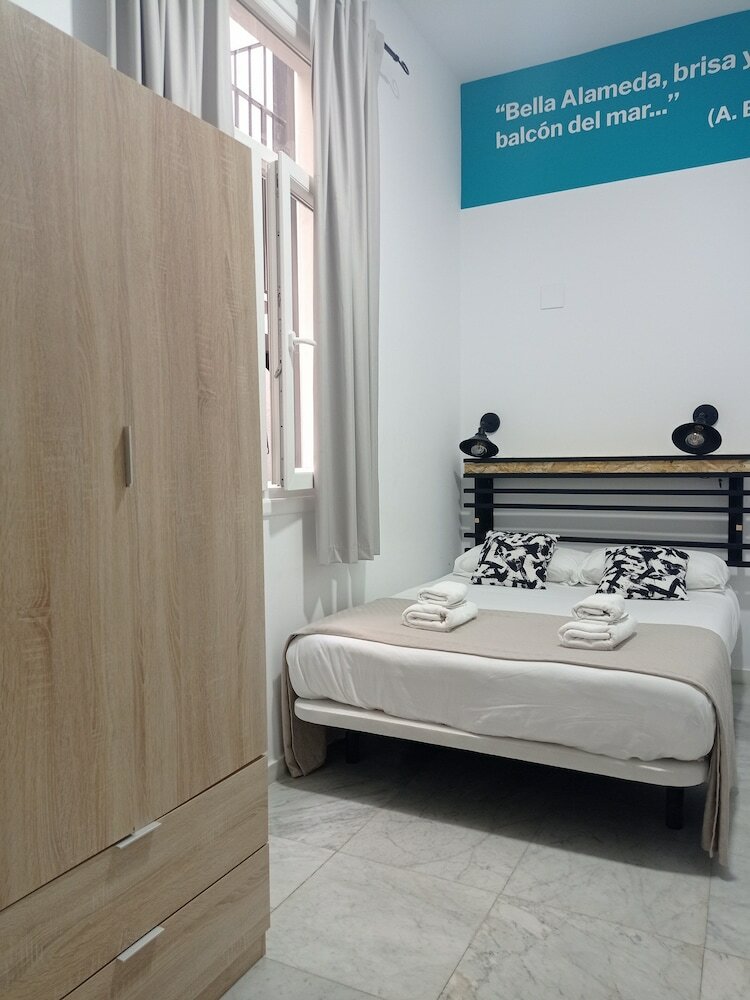 Фото Planeta Cadiz Hostel