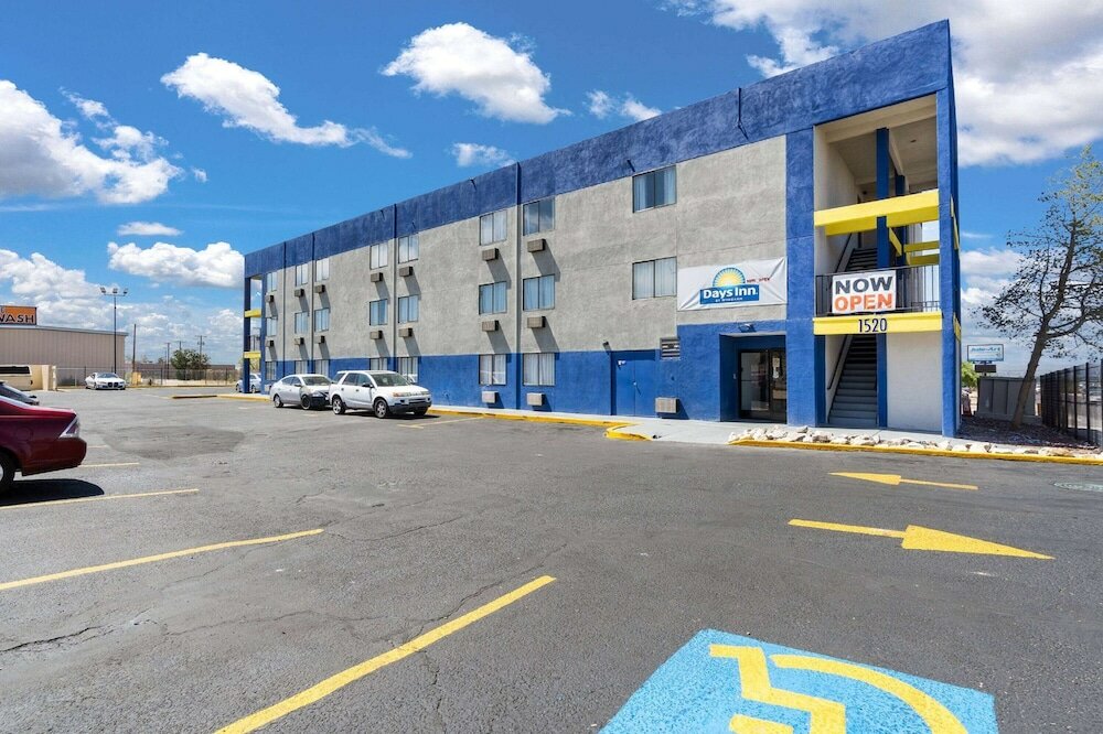 Фото Days Inn by Wyndham Albuquerque I 25