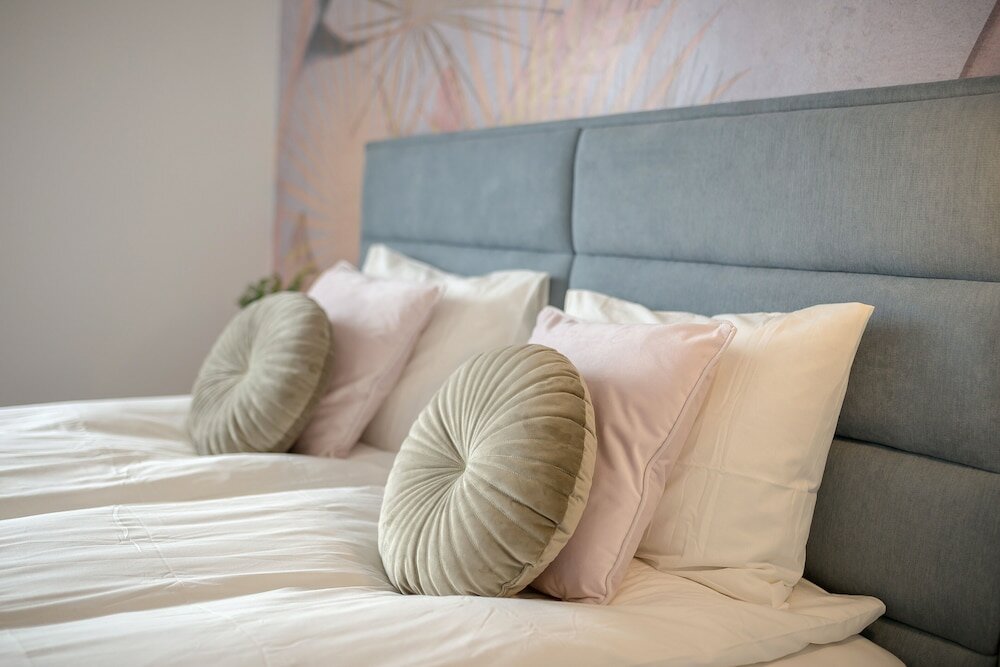 Фото Rooms and Apartments in Eagle's Nest