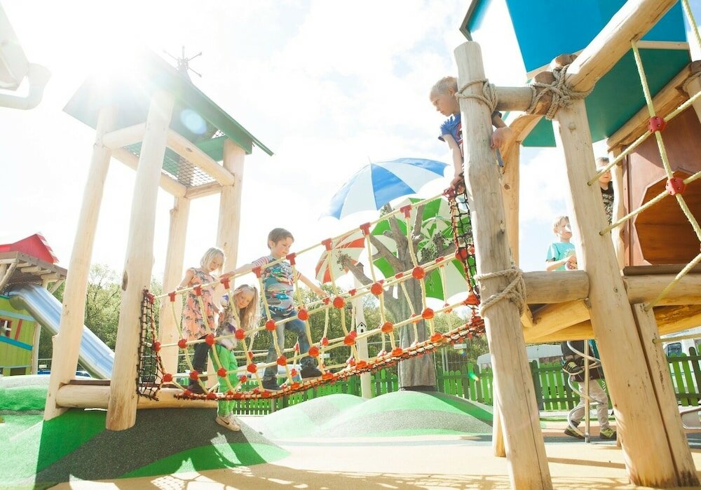 Фото Lisebergsbyn Stugor