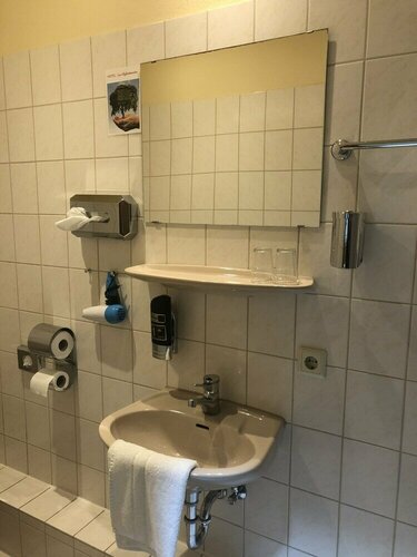 Гостиница Hotel Zum Kaffeekännchen в Нордерштедте