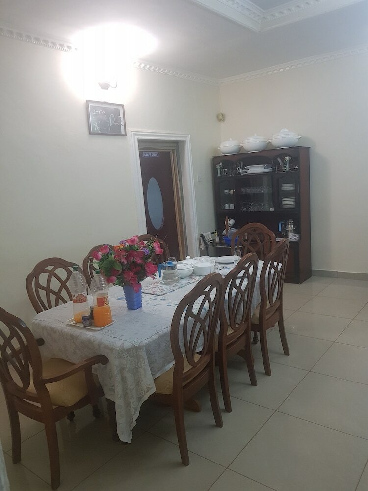 Фото Rayoni Guesthouse B&b