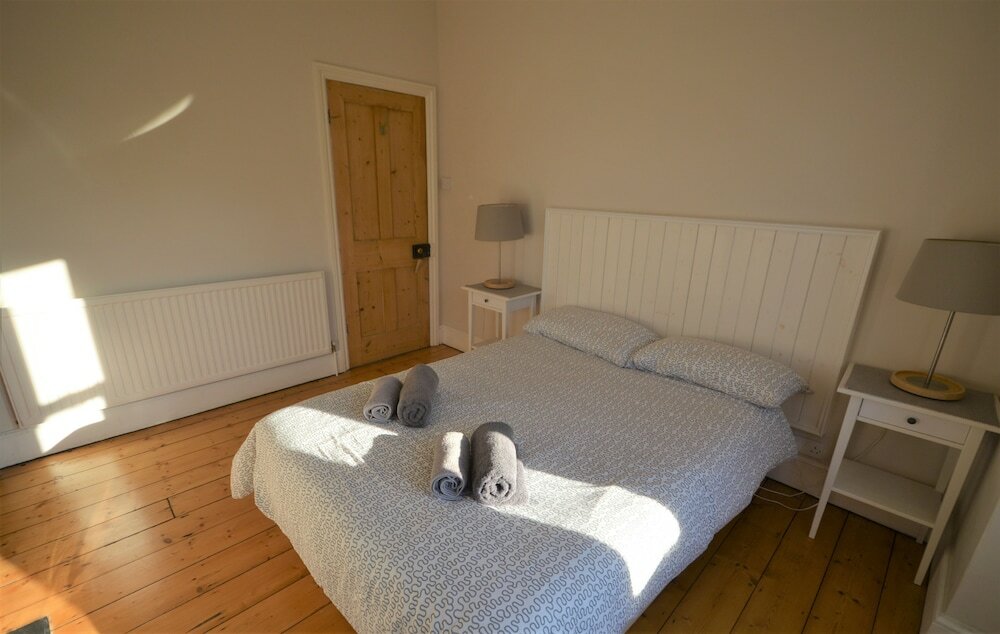 Фото 20 Bellevue Road