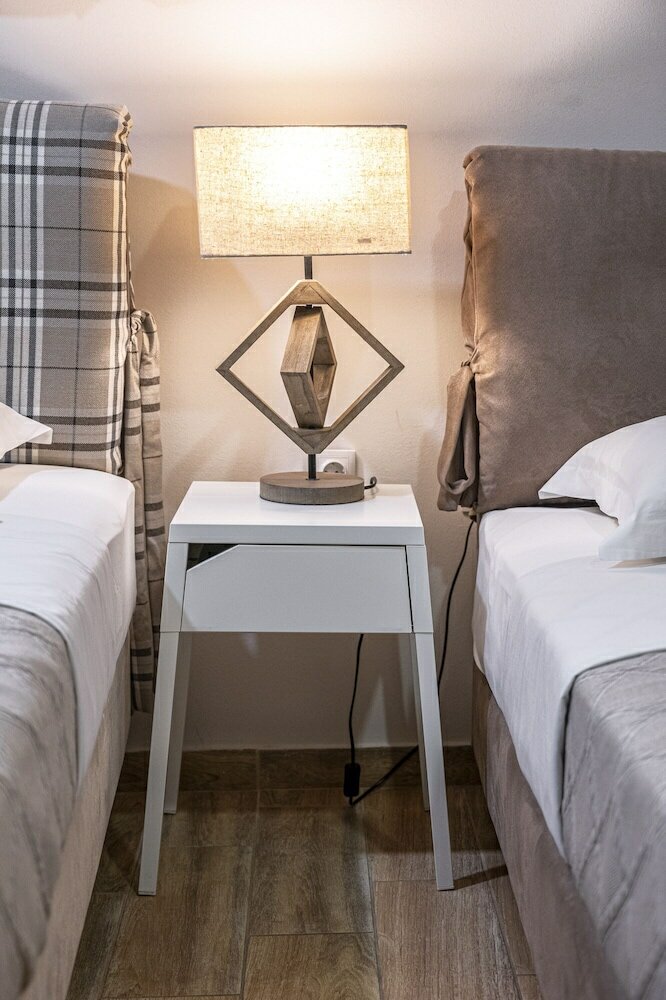 Фото Comfort Stay Airport Studios - Free shuttle from the Athens Airport