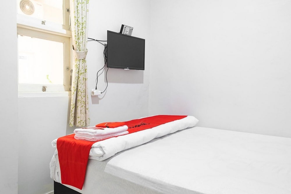 Фото RedDoorz Syariah near Grand Kota Bintang