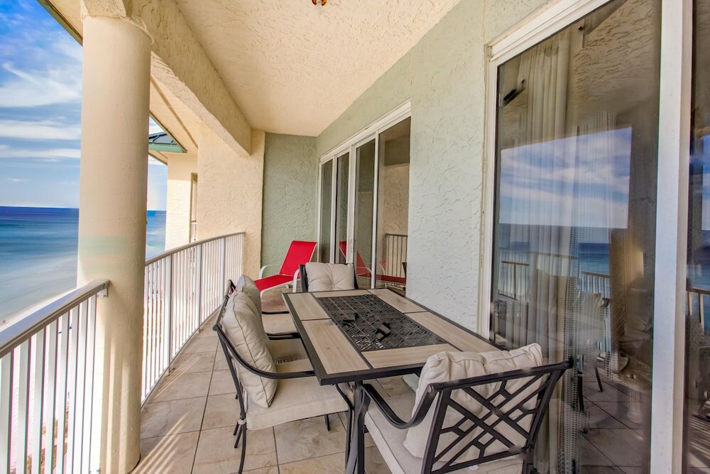 Фото Long Beach by Forehand Rentals