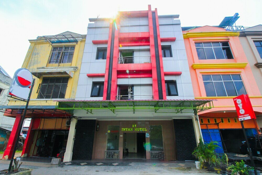 Hotel Oyo 1025 Hotel Intan, Pekan Baru, photo
