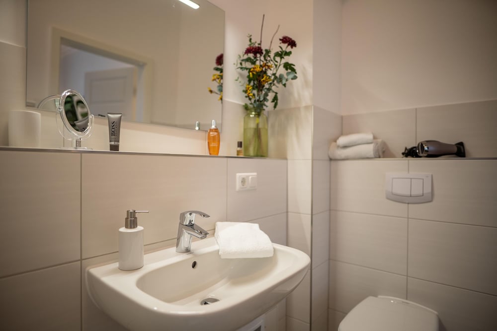 Фото Hotel Hanseat Stralsund