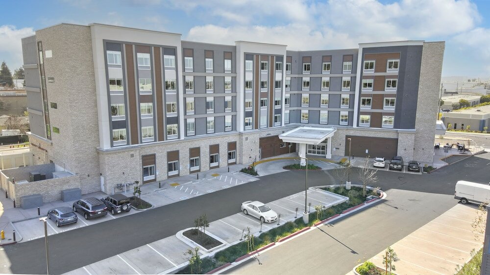 Фото Hilton Garden Inn Fremont Milpitas