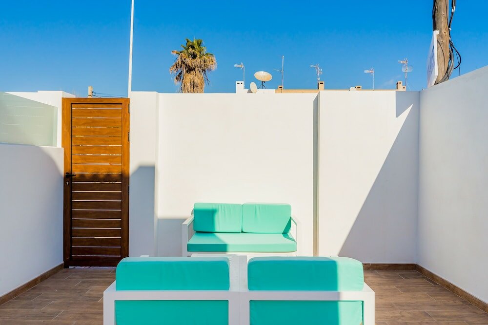 Фото Apartamentos El Abuelo