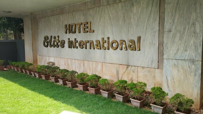 Гостиница Hotel Elite International Thrissur