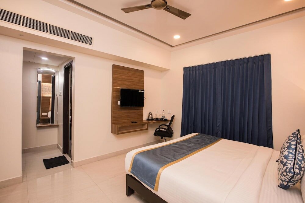 Фото Hotel Sma Grand Inn