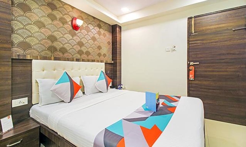 Фото FabExpress Jogeshwari West