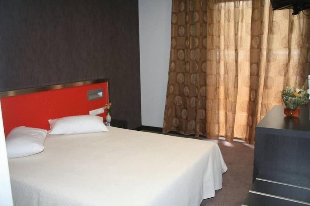 Фото Hotel Des Roses