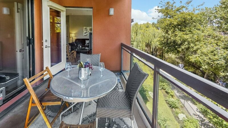 Гостиница Two Bed Two Bath Corner Unit № 432