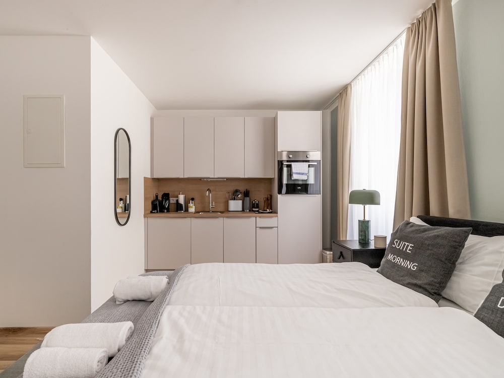 Фото Limehome Villach Hauptplatz