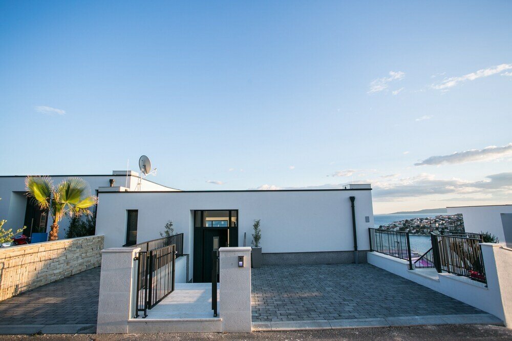 Фото The Olive Exclusive holiday home