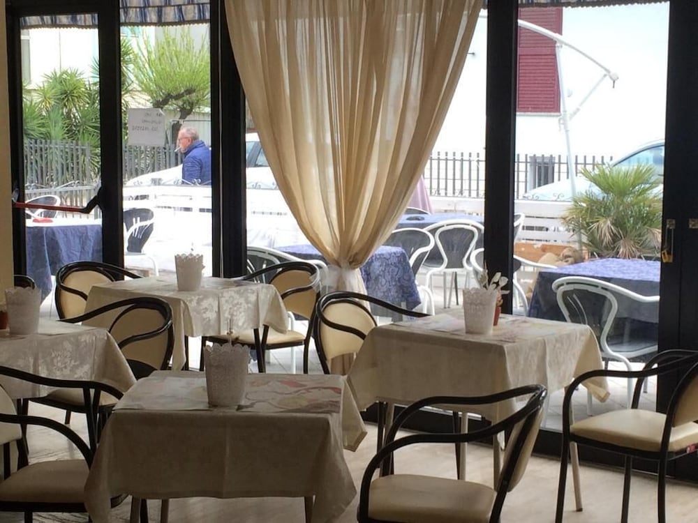 Фото Hotel Orlov