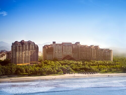 Гостиница Pullman Oceanview Sanya Bay Resort & SPA в Санье