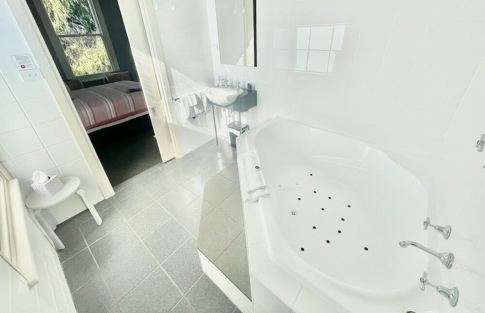 Фото Athelstane House