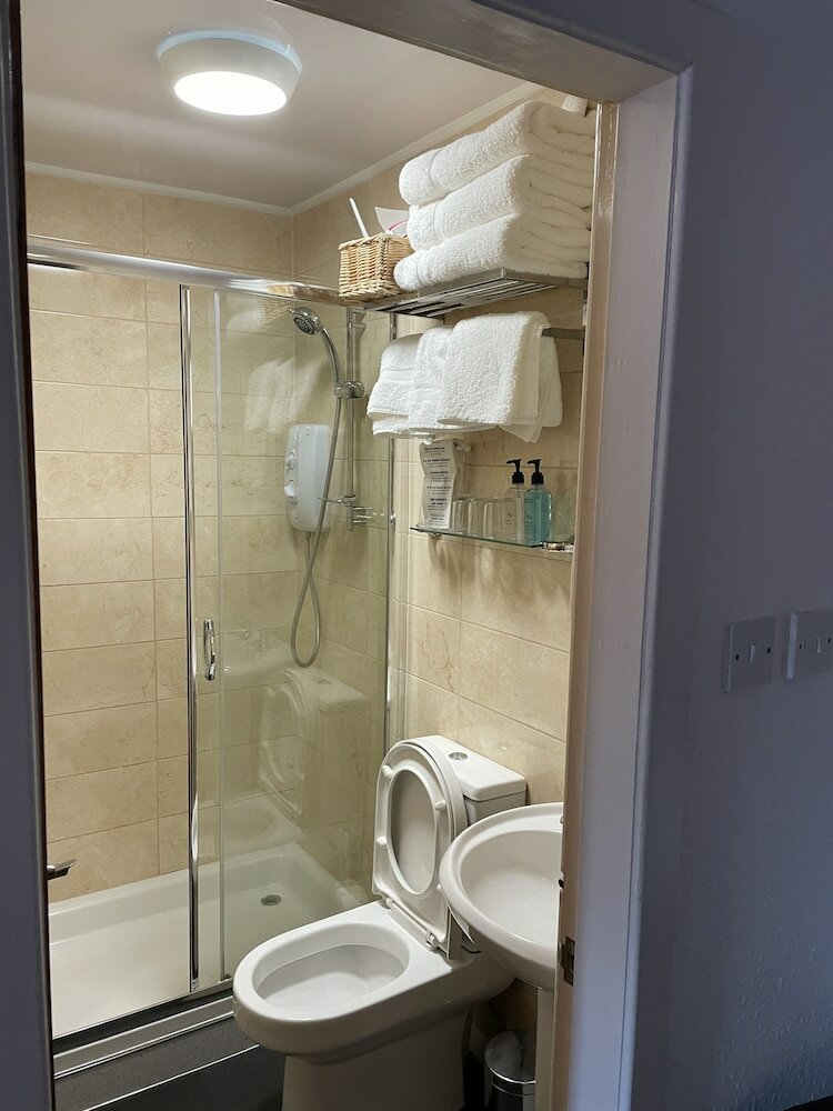 Фото Royston Guest House