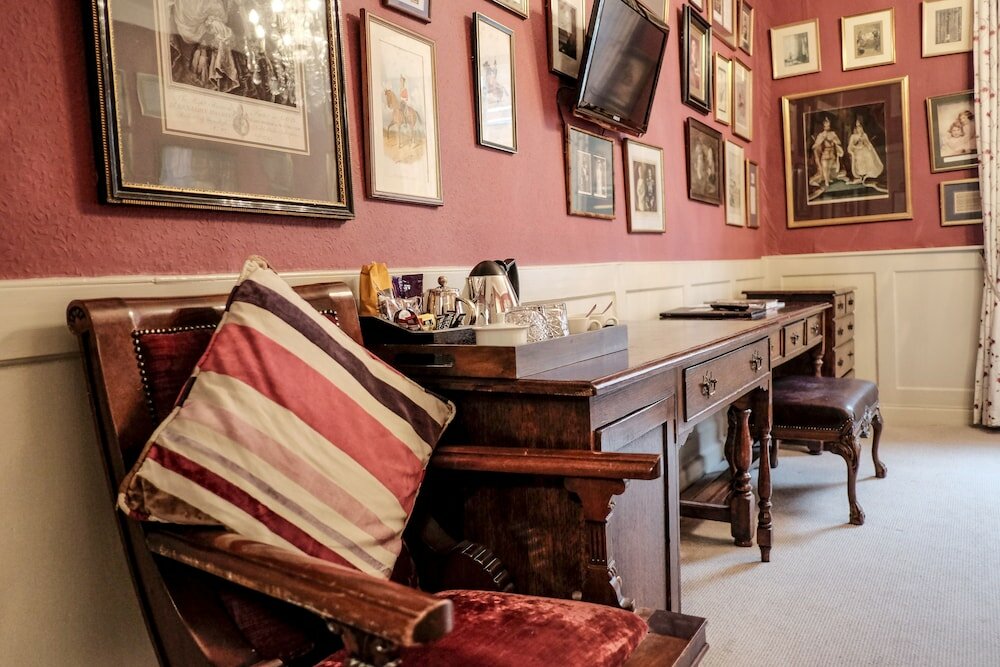 Фото Wykeham Arms