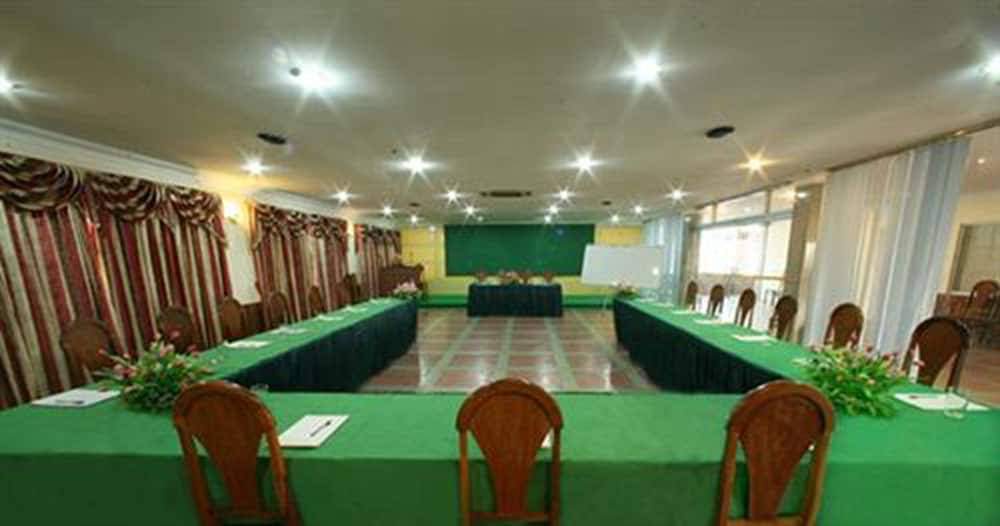 Фото Lucky Star 2 Hotel