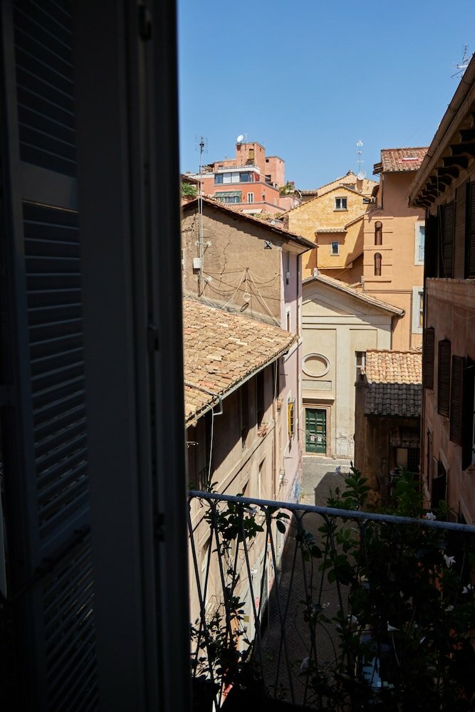 Фото The Roman Empire Guesthouse