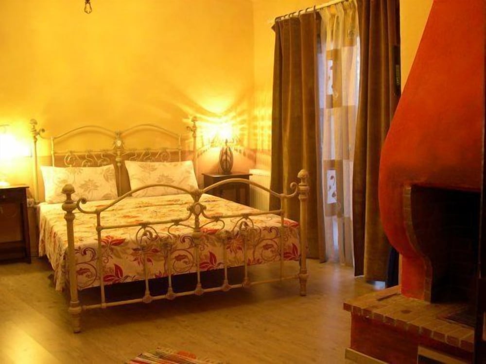 Фото Mythos Guesthouse