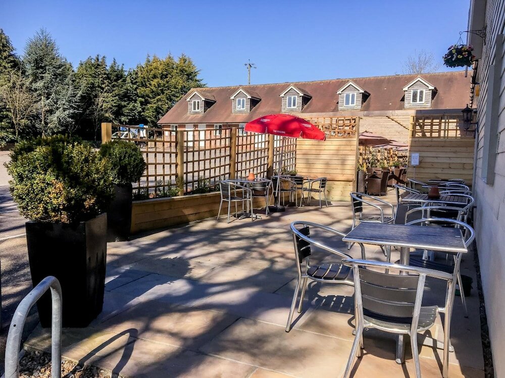 Фото The Angel Hotel