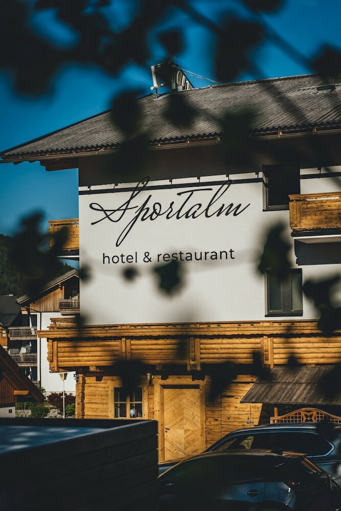 Фото Hotel Sportalm