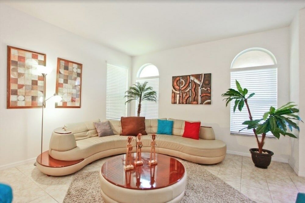 Фото 241 Las Fuentes Drive 6 Bedroom Home