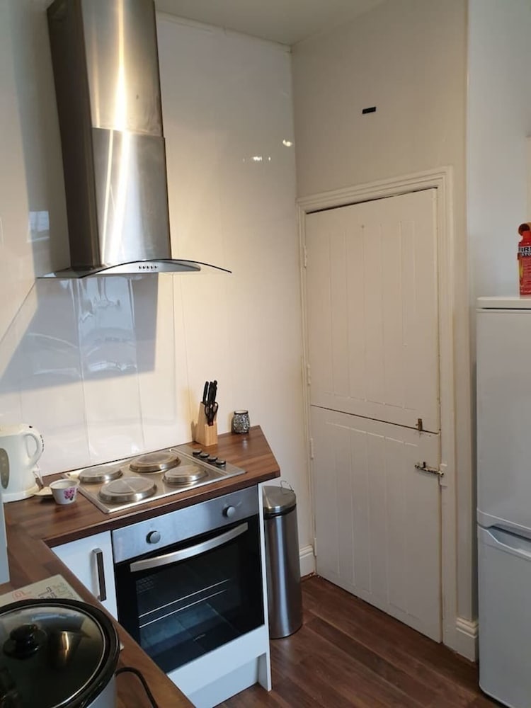 Фото South Shield's Hidden Gem Garnet 3 Bedroom Apartme