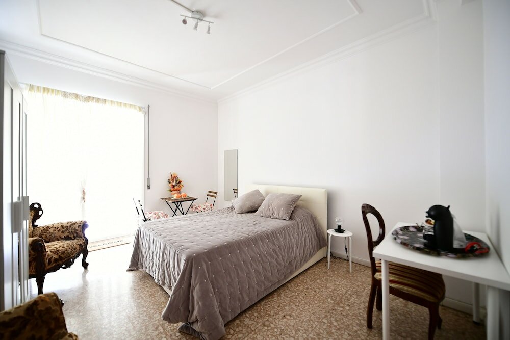 Фото Queen Vatican