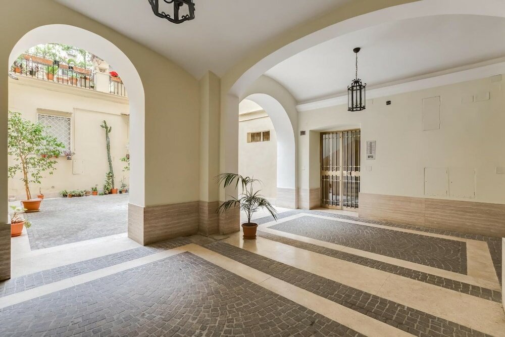 Фото Vatican Vanity