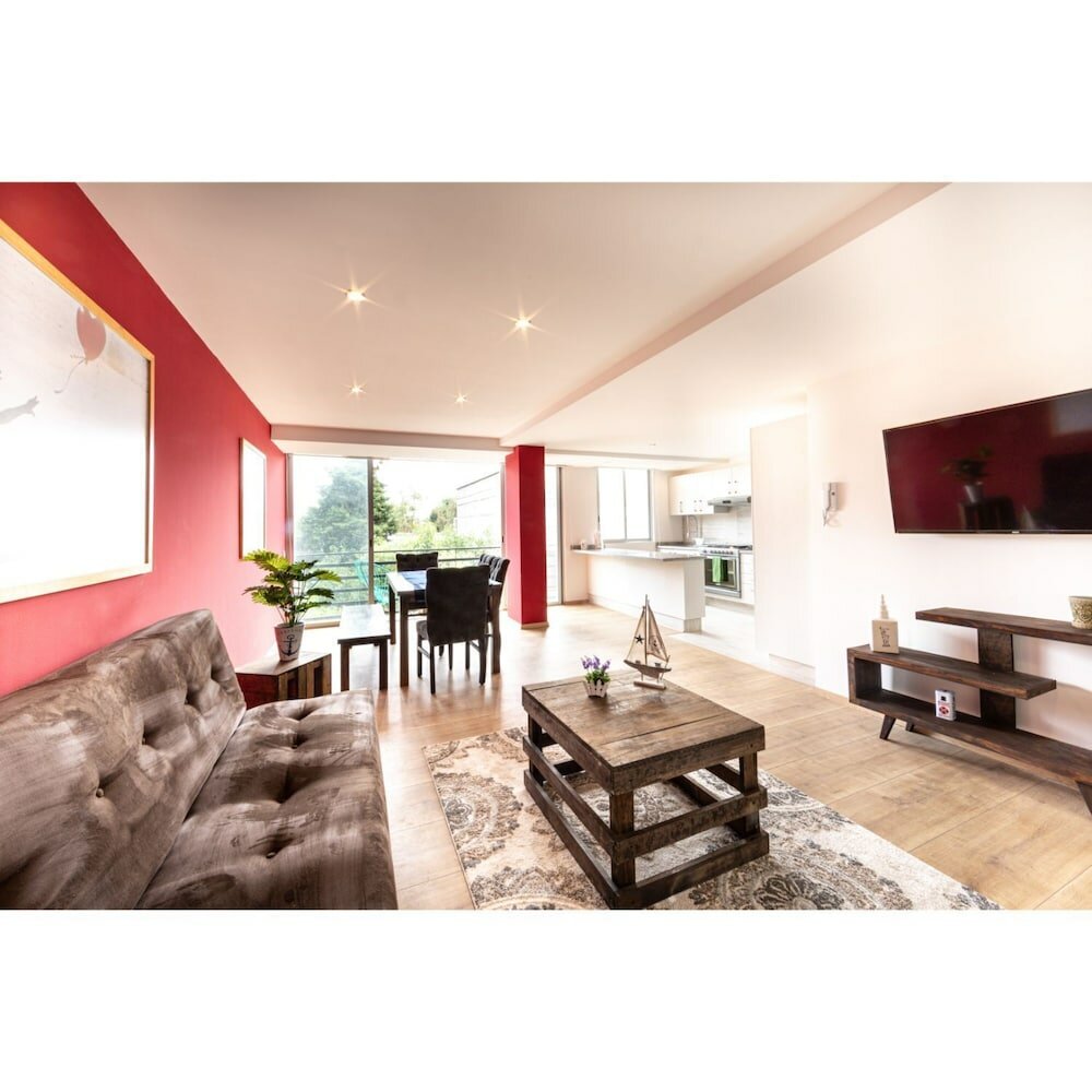 Фото Brand New Park View Designer Apartment