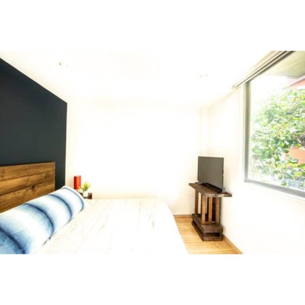 Фото Sophisticated Park Venue Apartment Near Polanco