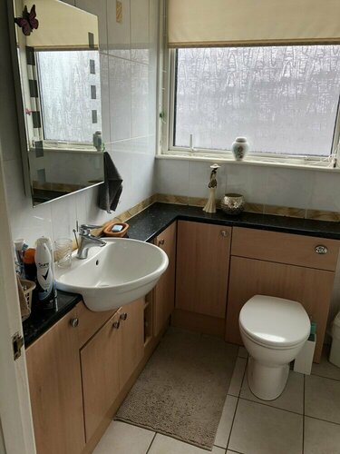 Гостиница Lime Grove, Comfortable Three Bedroom House в Уишоу