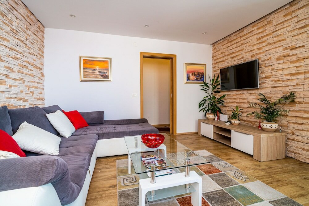 Фото Sea View Apartments - Lenka Radic Zlatni Potok 28