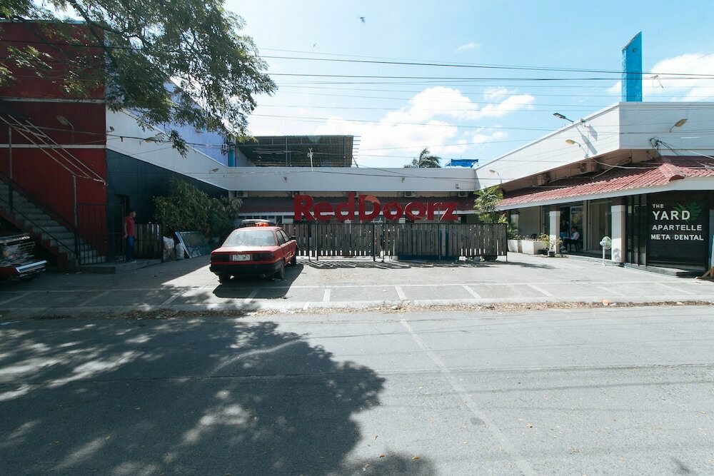 Hotel RedDoorz @ Chipeco Avenue Calamba, Calamba, photo