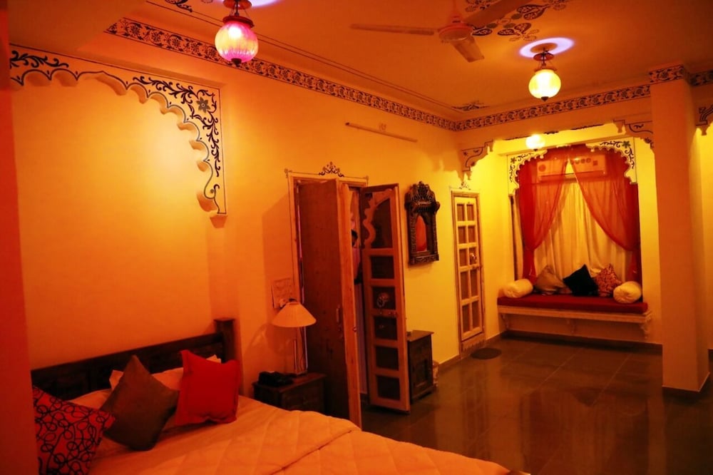 Фото Hotel Dhola Ghat Haweli