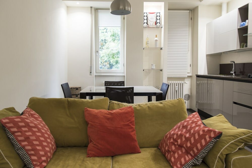 Фото 2 Bedrooms Flat with Parking near Metro Stop