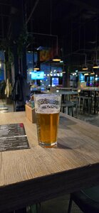 Top Hop (Nizhnekamsk, Mira Avenue, 63Б) ، حانة، بار