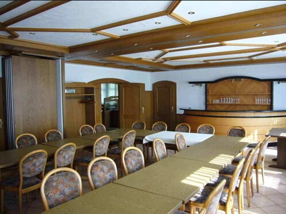 Фото Hotel Altbacher Hof