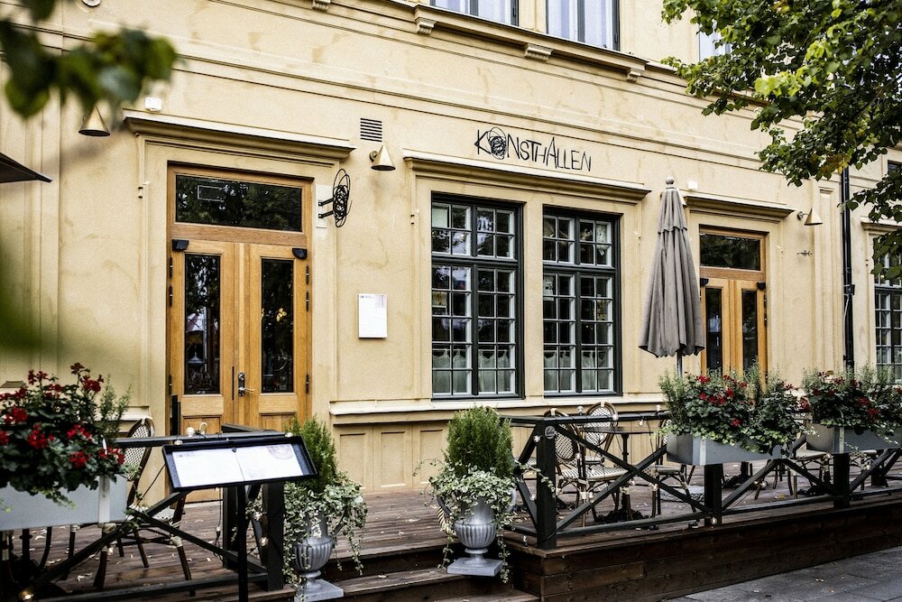 Фото отеля 2