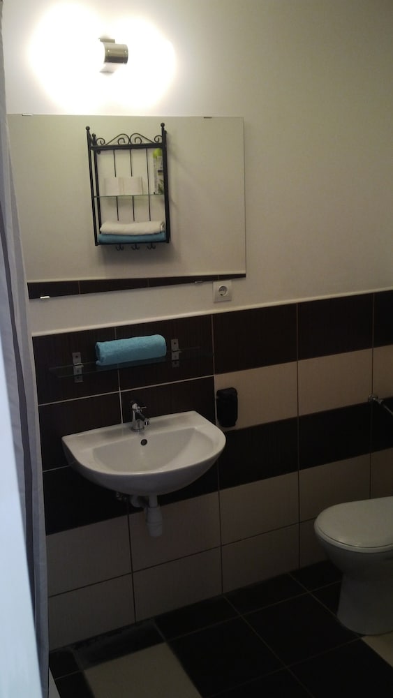 Фото Downtown Apartments