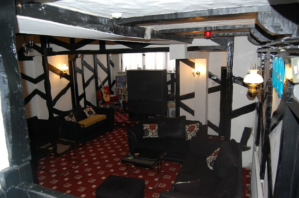 Фото The Fairview Hotel