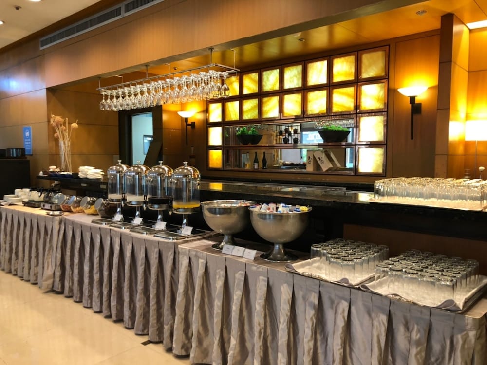 Фото Check inn Select Taichung Dadun