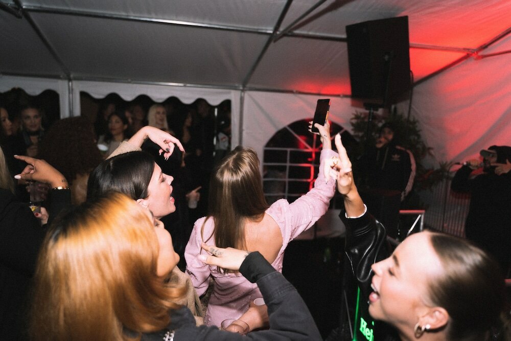 Фото Backstage Hotel