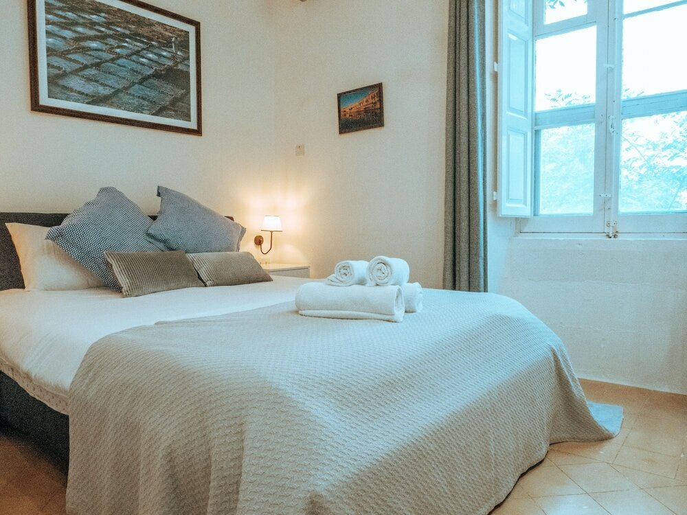 Фото The Maltese Sun